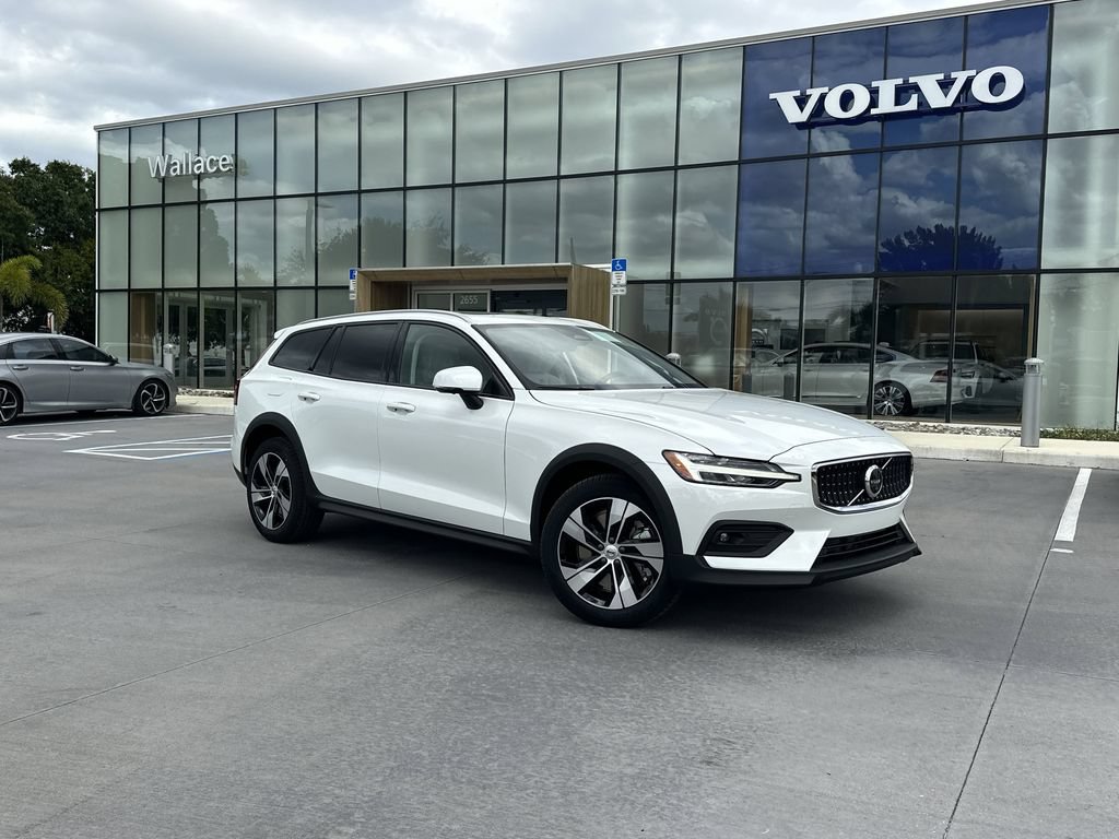 New 2026 Volvo V60 B5 Cross Country Plus w/ Protection Package Premier AWD/4WD image 1