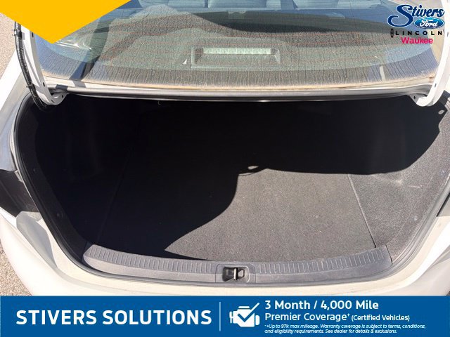 Used 2024 Toyota Corolla LE FWD image 9