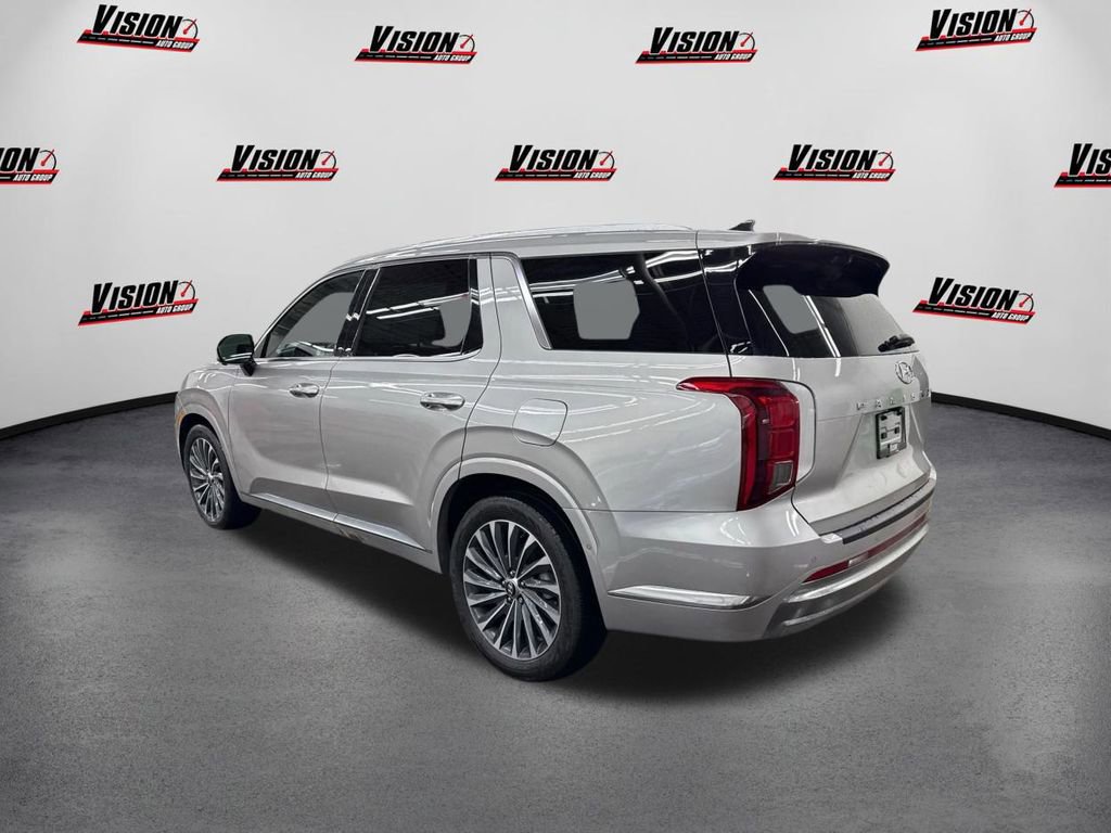 Used 2024 Hyundai Palisade Calligraphy image 7