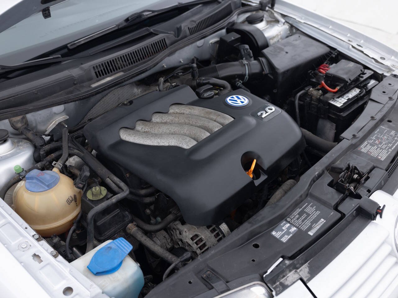 Used 2002 Volkswagen Jetta GLS FWD image 36