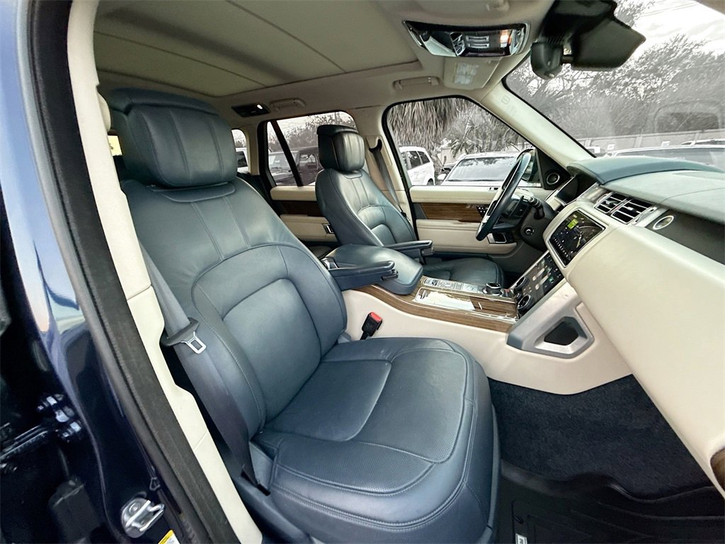 Used 2018 Land Rover Range Rover Supercharged image 33