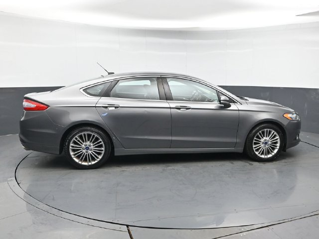 Used 2014 Ford Fusion SE w/ Equipment Group 202A FWD image 6