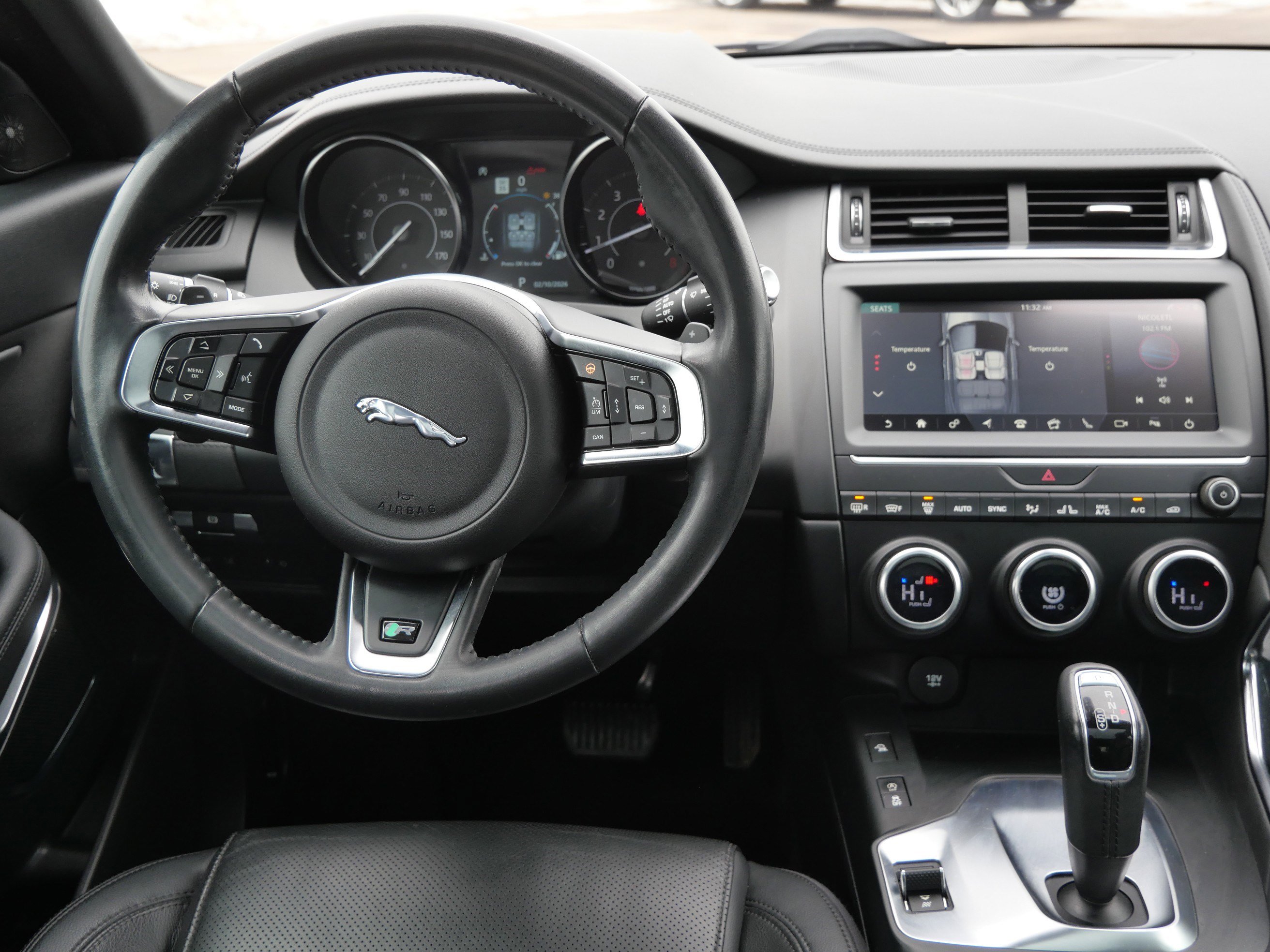 Used 2019 Jaguar E-PACE S image 21