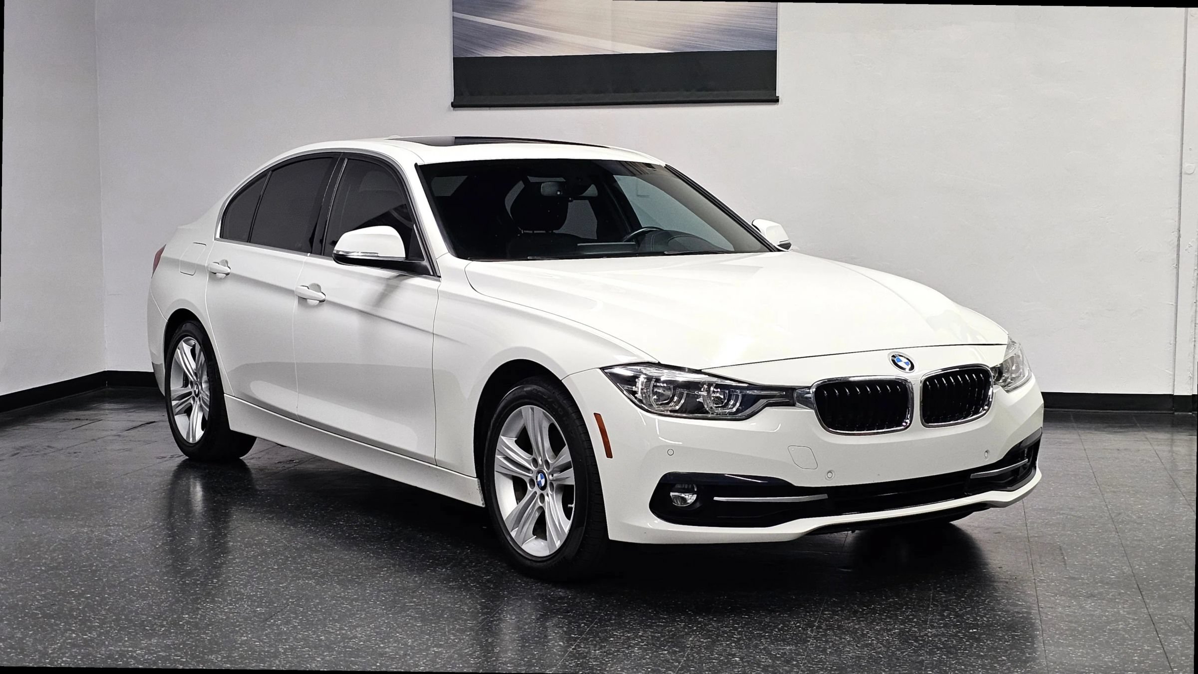 Used 2018 BMW 328d Sedan RWD image 2