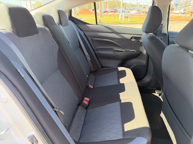 Used 2025 Nissan Versa SV FWD image 13