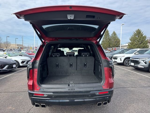 Used 2024 Chevrolet Traverse RS w/ LPO, Floor Liner Package image 7