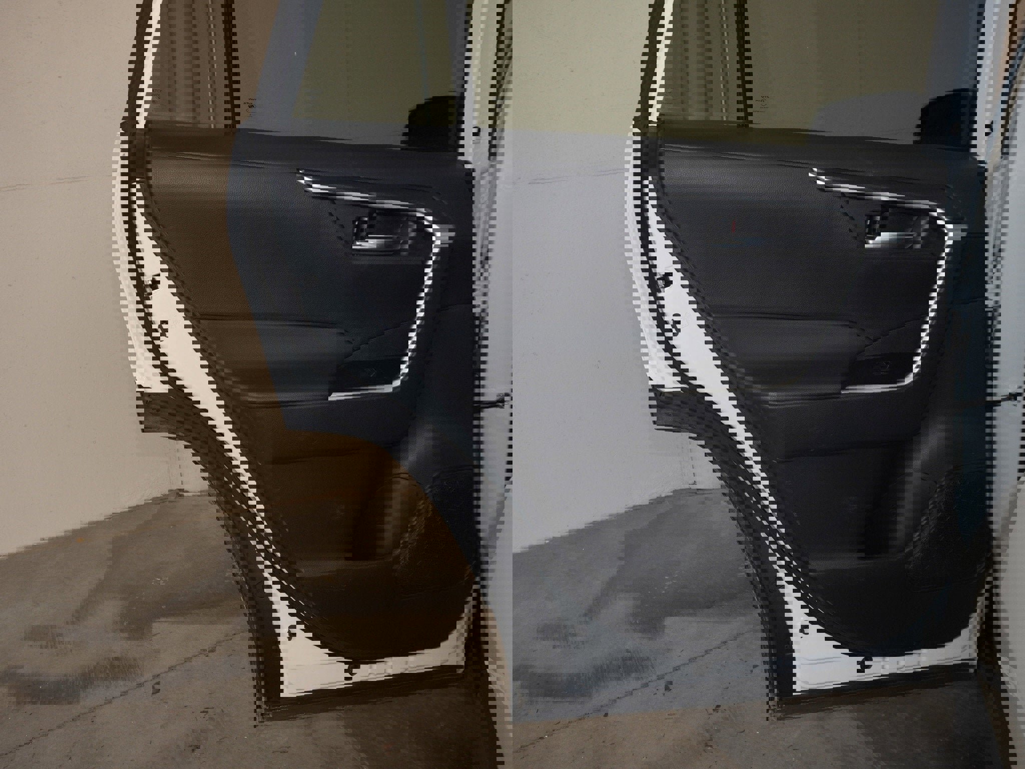 Used 2024 Toyota RAV4 XLE image 37