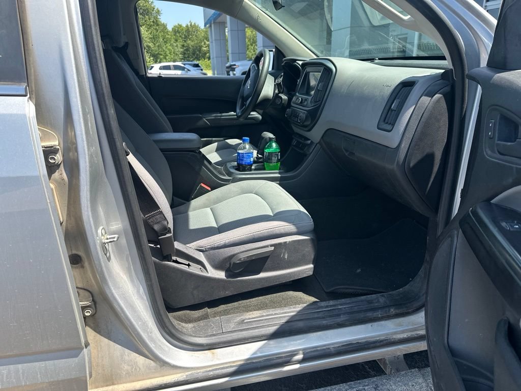 Used 2018 Chevrolet Colorado W/T w/ WT Convenience Package RWD image 9