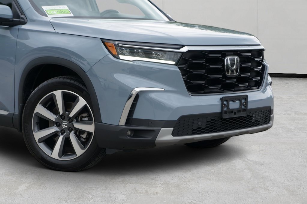 Used 2024 Honda Pilot Touring image 23