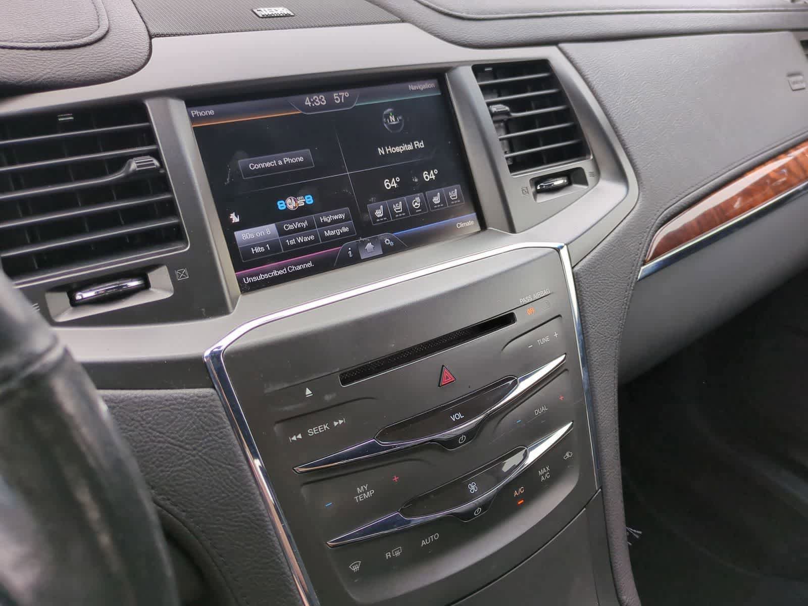 Used 2013 Lincoln MKS FWD image 27
