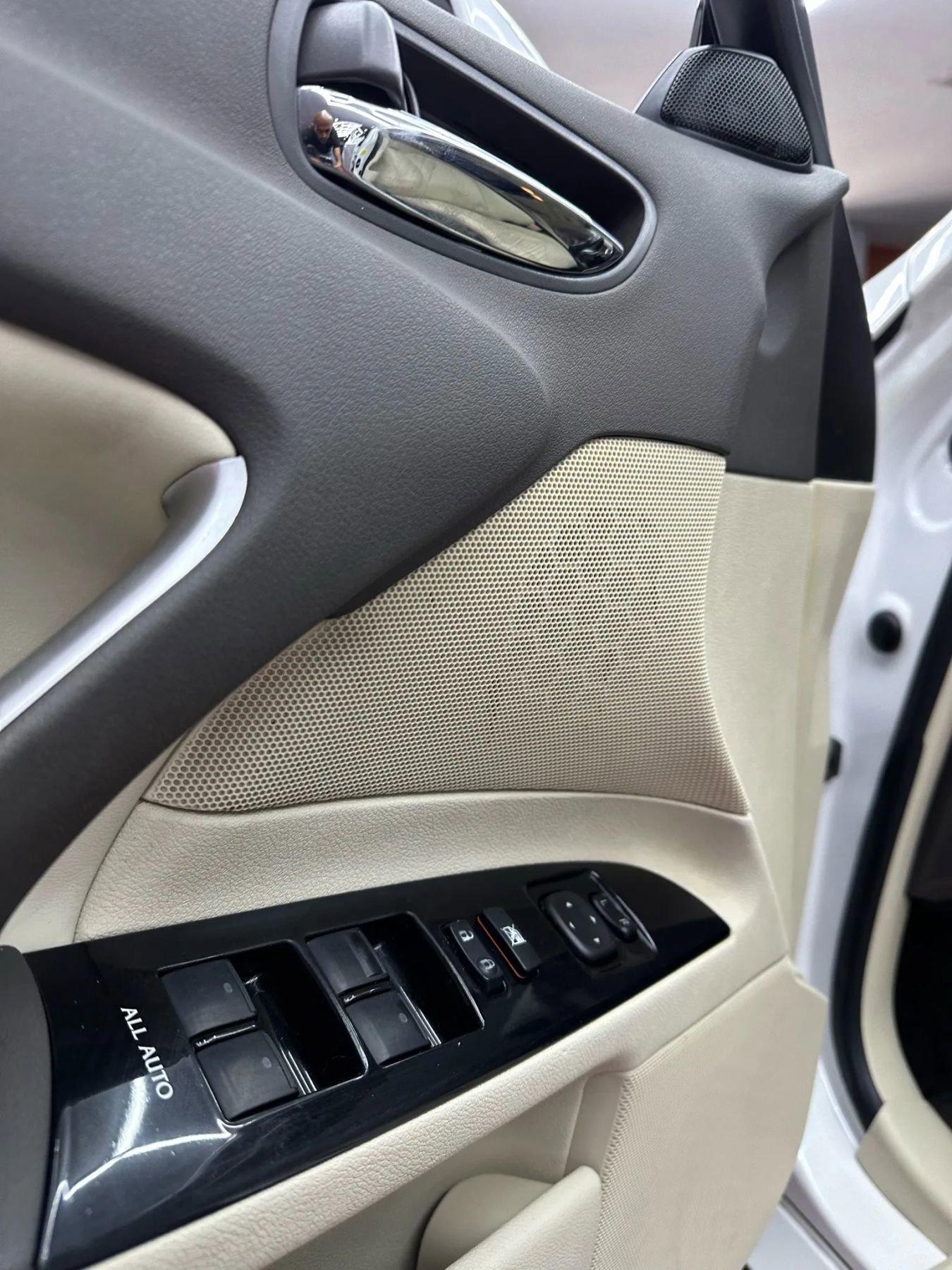 Used 2011 Lexus IS 250 image 10