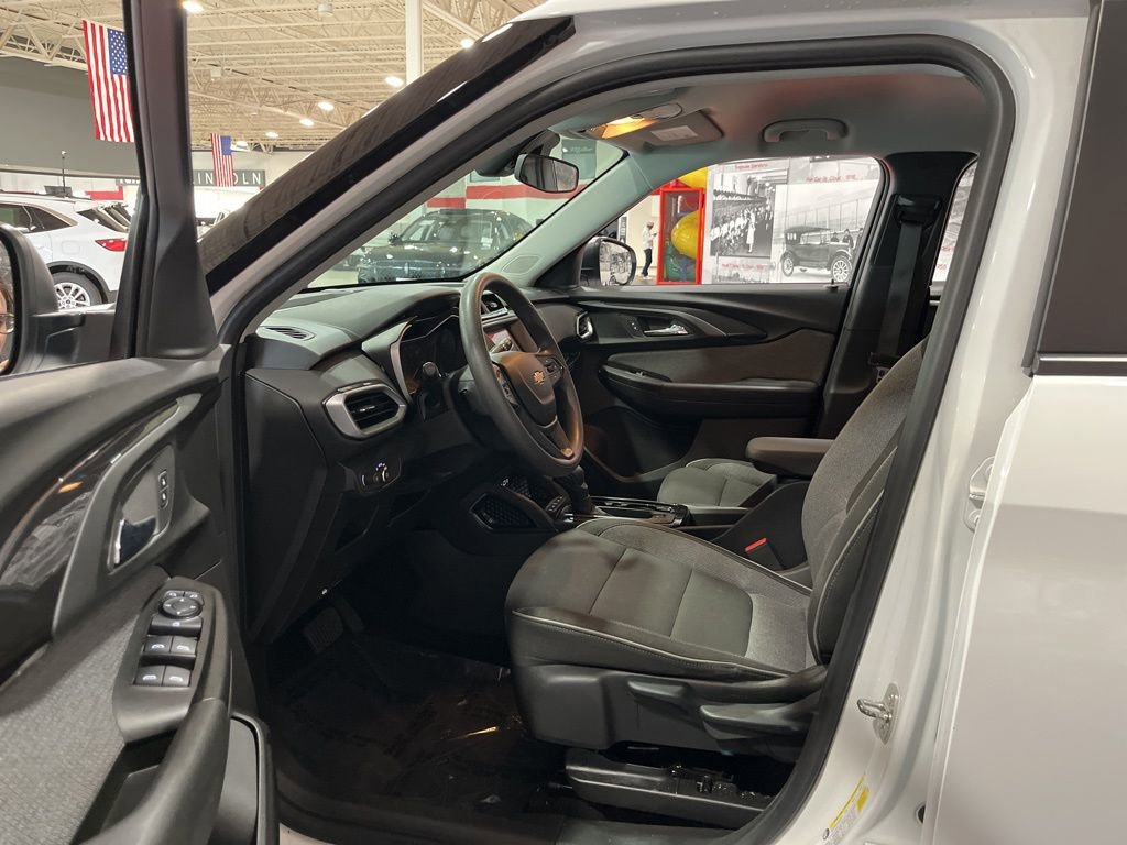 Certified 2023 Chevrolet TrailBlazer LS AWD/4WD image 10