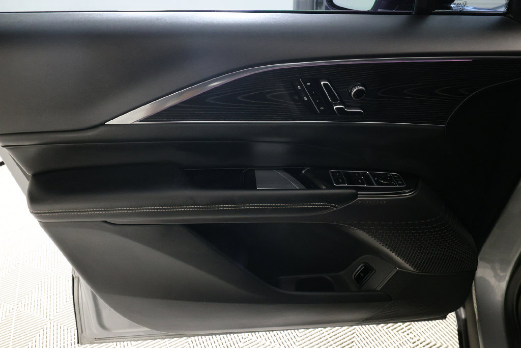 Used 2024 Cadillac Lyriq Luxury RWD image 15