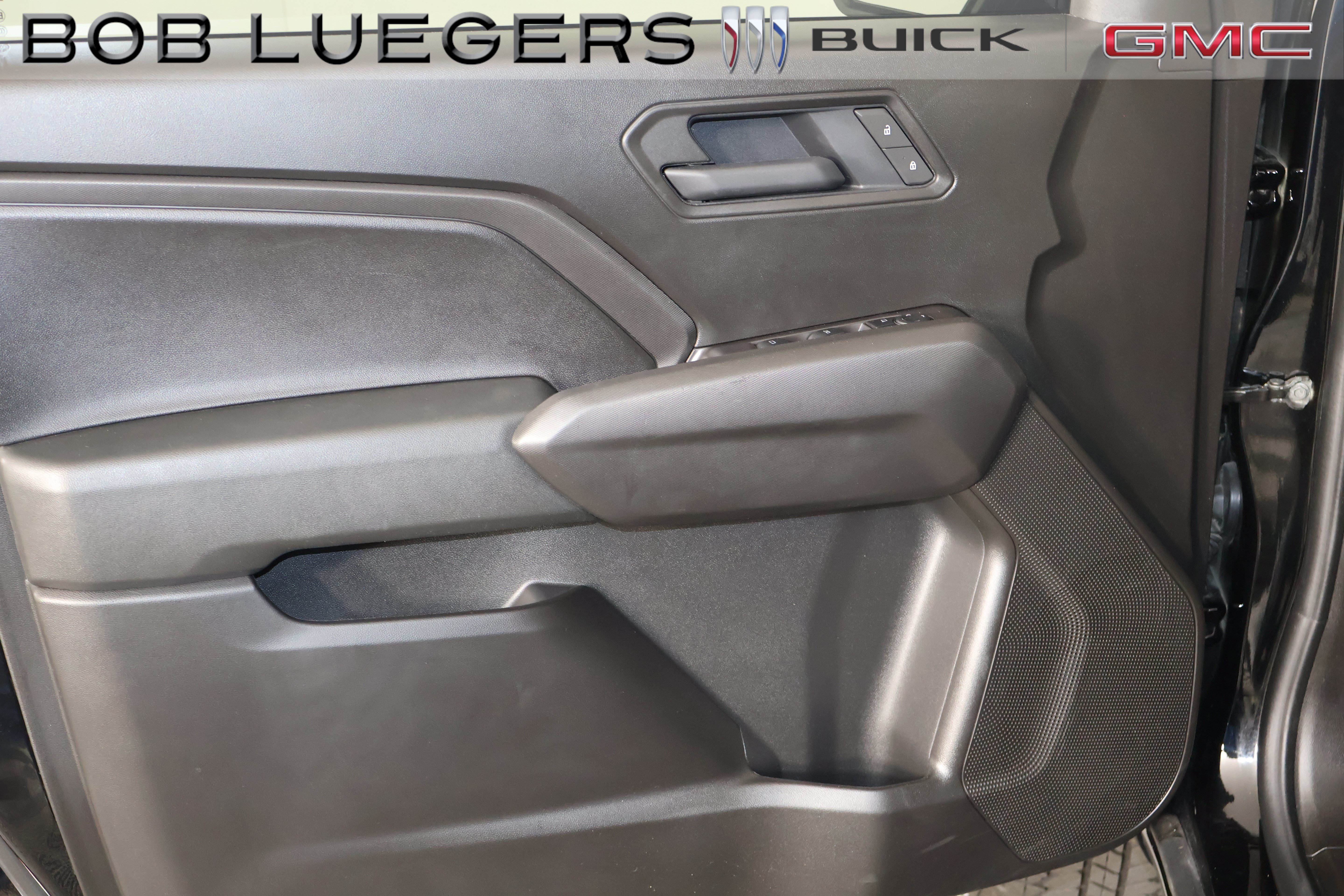 Certified 2025 Chevrolet Colorado Trail Boss AWD/4WD image 7