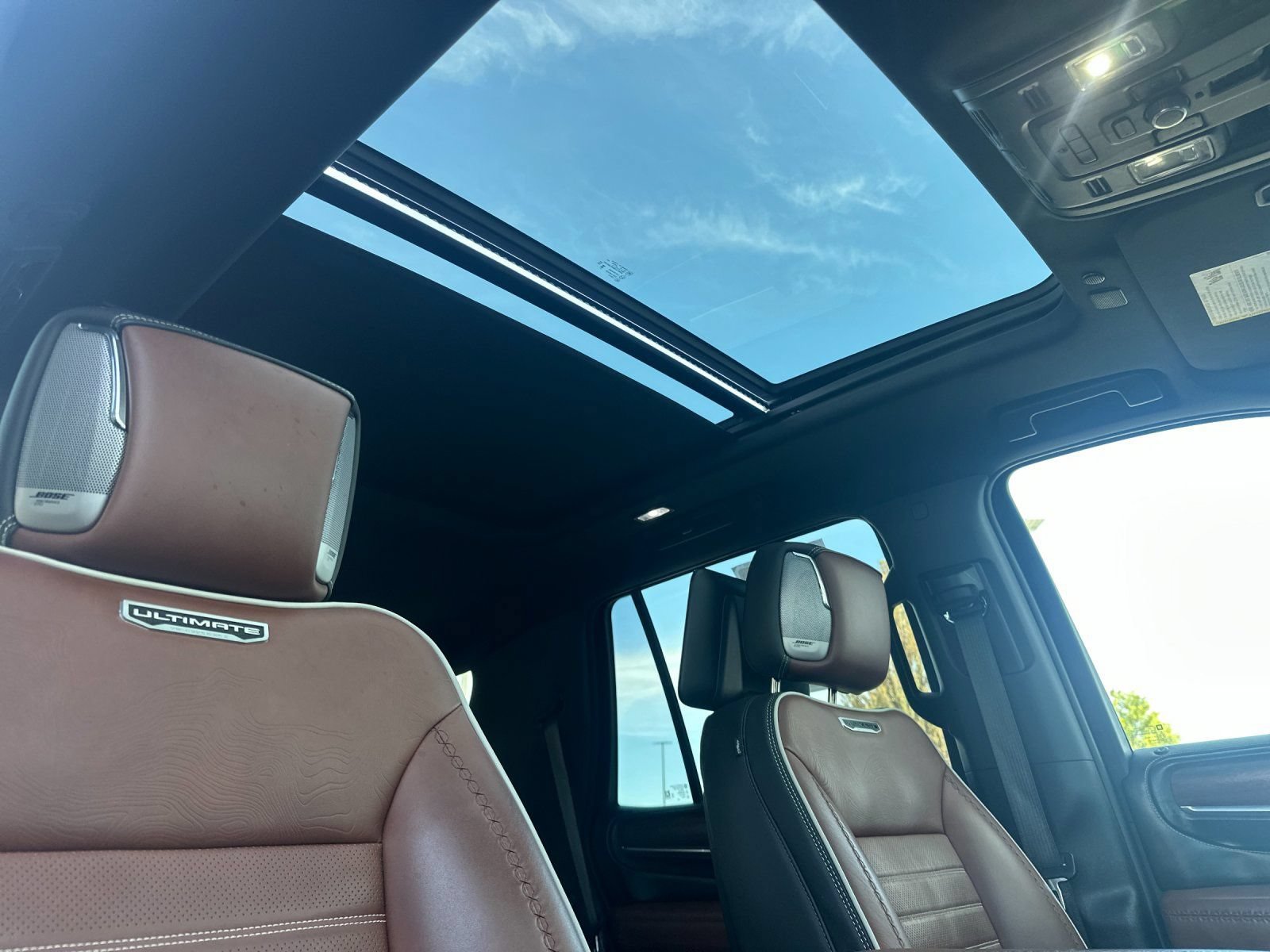 Used 2023 GMC Yukon Denali Ultimate AWD/4WD image 20