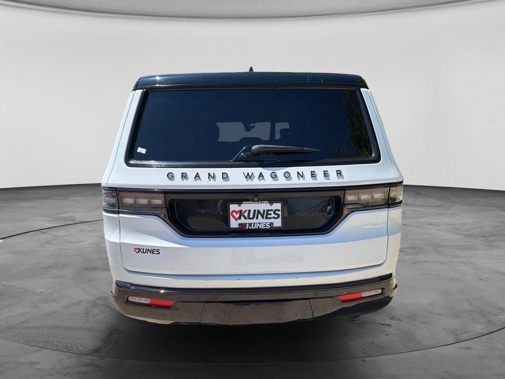 Used 2024 Jeep Grand Wagoneer L Series II w/ Quick Order Packagew 28T AWD/4WD image 9
