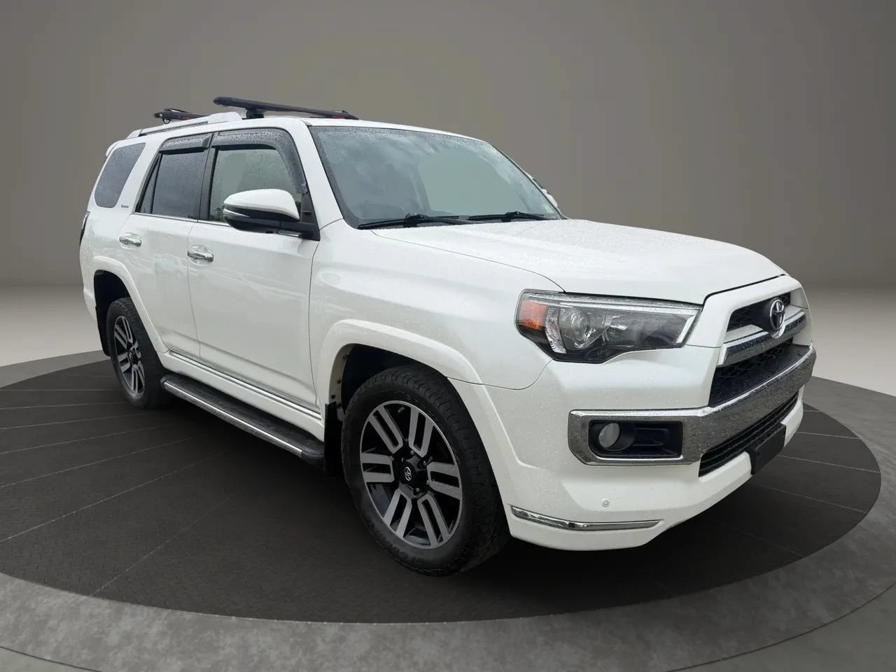 Used 2017 Toyota 4Runner Limited AWD/4WD image 2