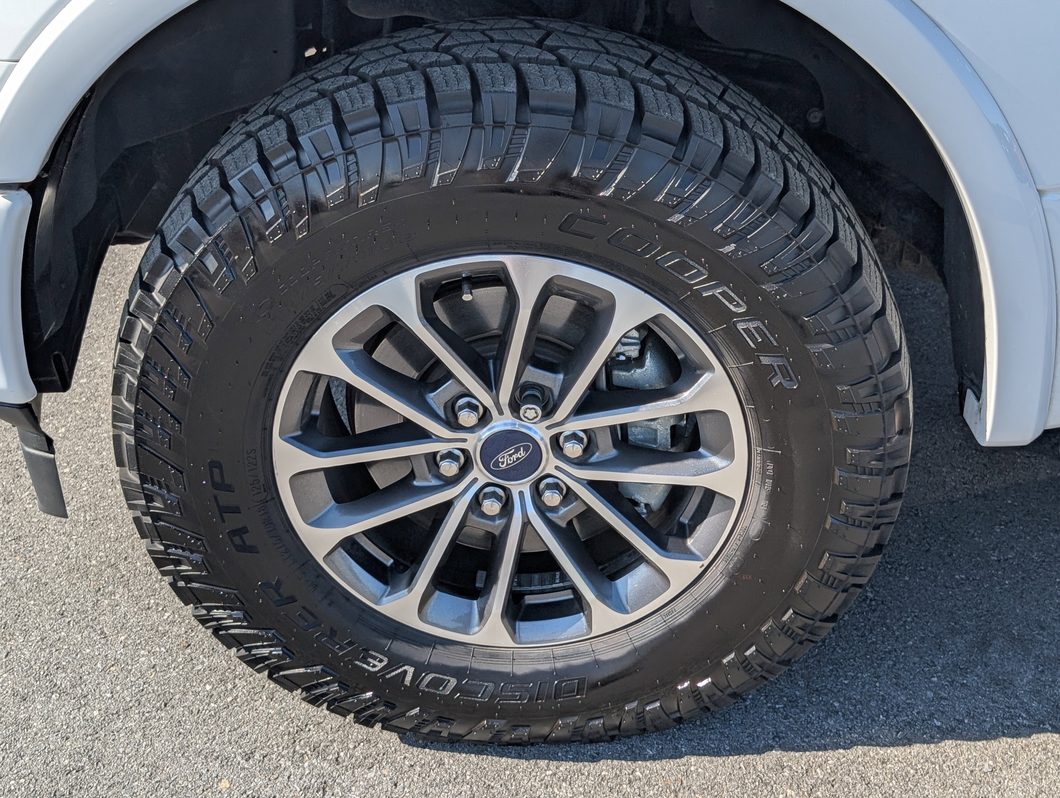 Used 2020 Ford F150 XLT w/ Equipment Group 302A Luxury AWD/4WD image 26