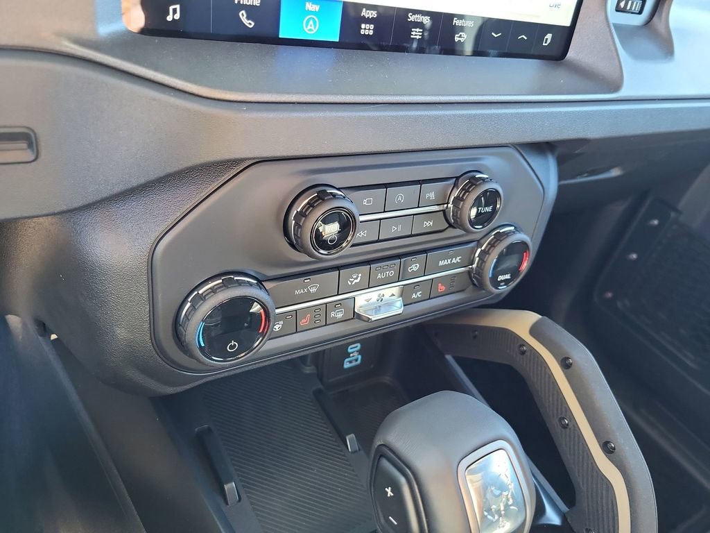 New 2025 Ford Bronco Badlands image 16