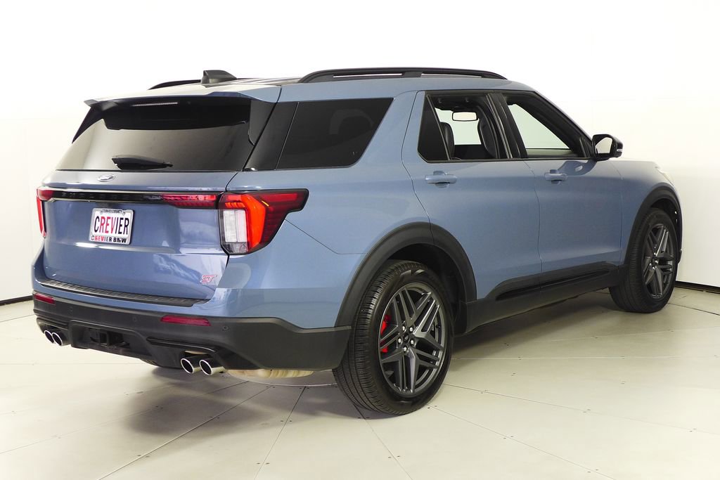 Used 2025 Ford Explorer ST AWD/4WD image 7