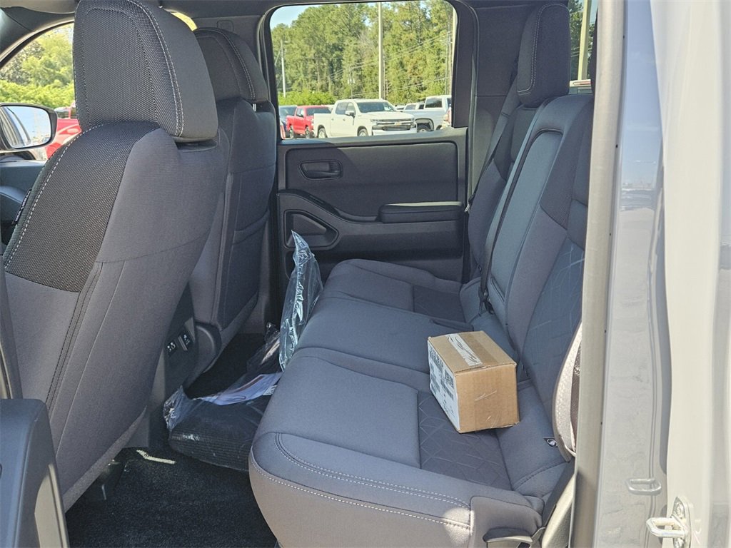 New 2026 Nissan Frontier SV image 4