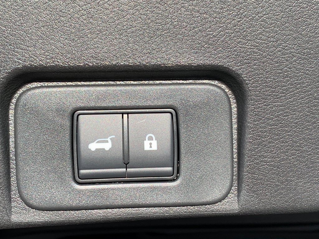 New 2026 Nissan Rogue SV image 7