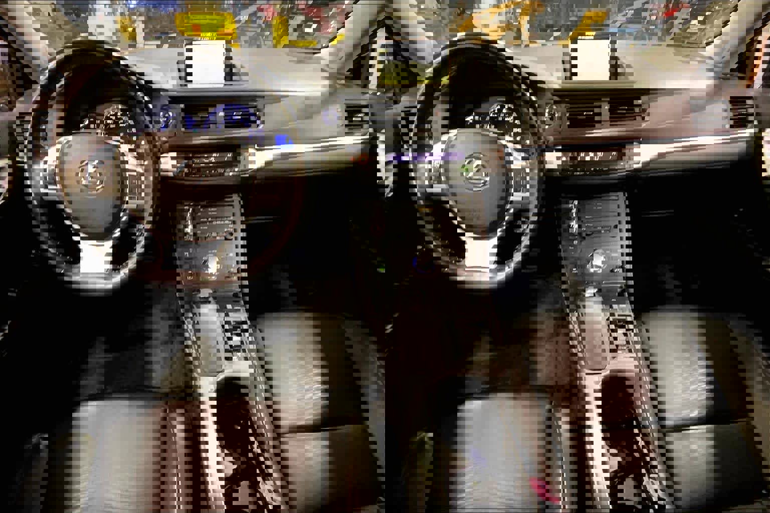 Used 2011 Lexus CT 200h Premium image 14