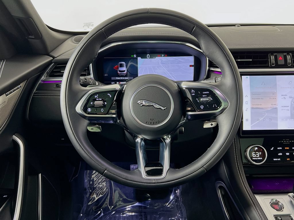 Certified 2025 Jaguar F-PACE R-Dynamic S AWD/4WD image 11