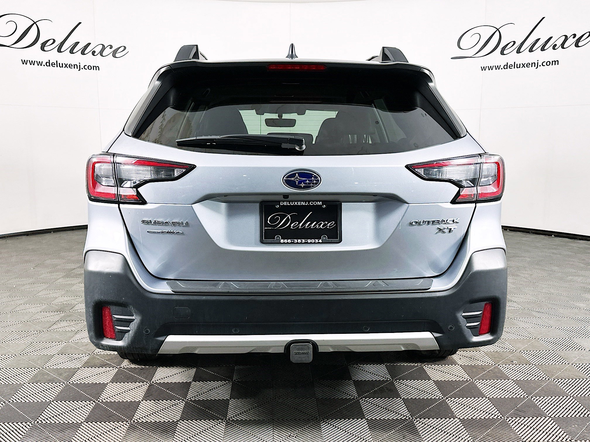 Used 2022 Subaru Outback Limited XT image 5
