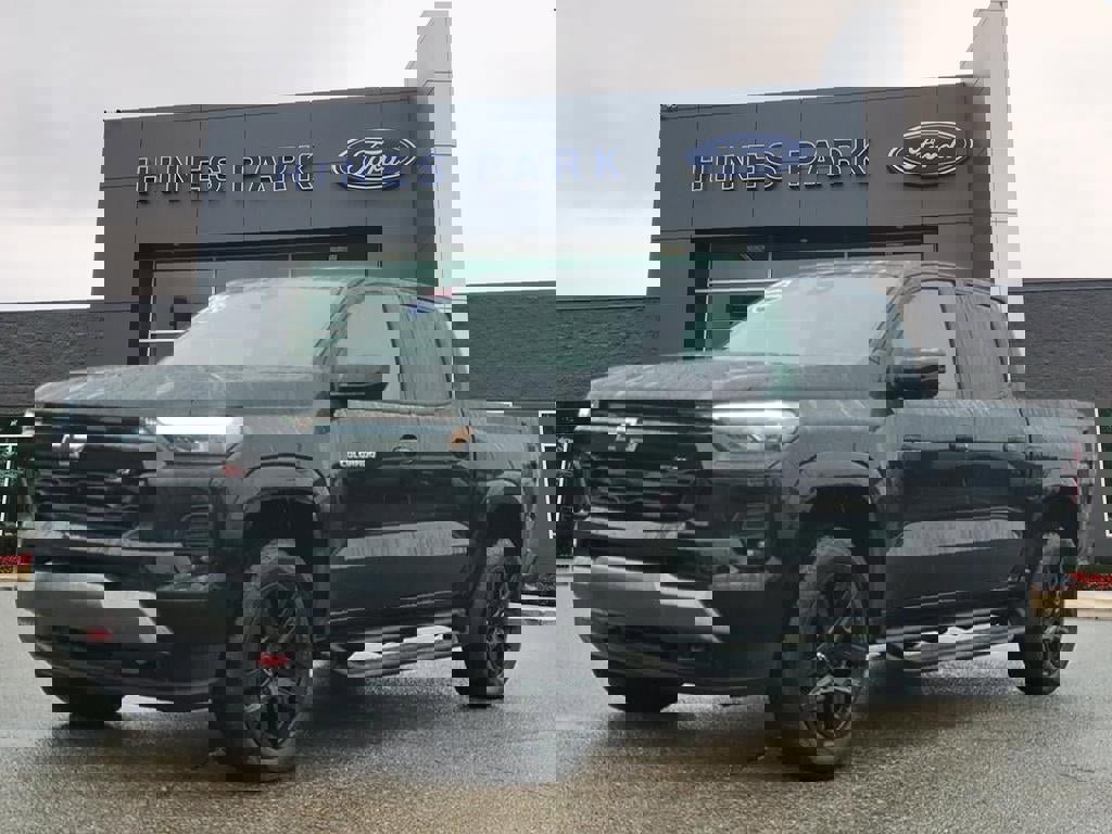 Used 2025 Chevrolet Colorado Z71 w/ Technology Package image 1