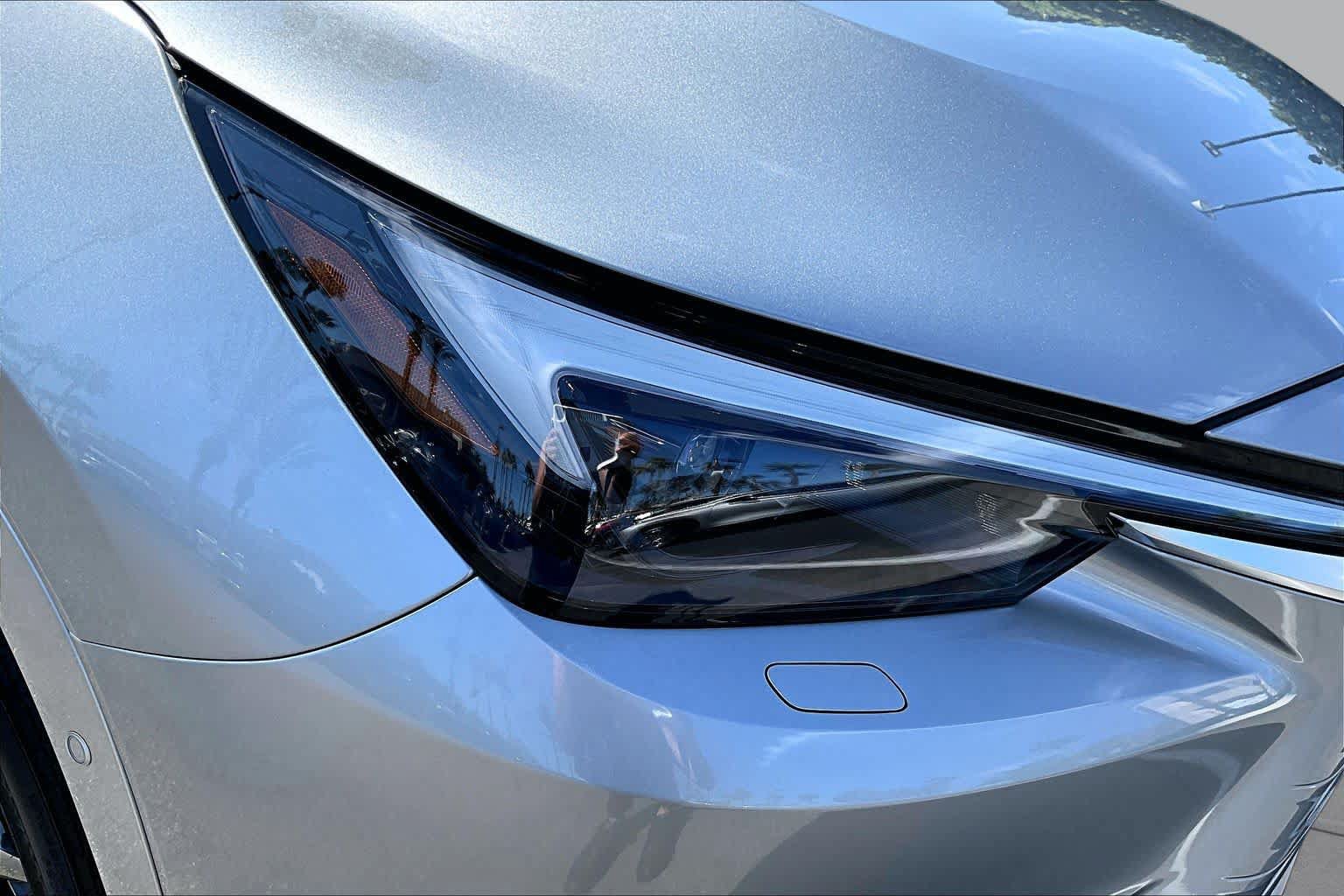 New 2026 Lexus TX 500h AWD image 21