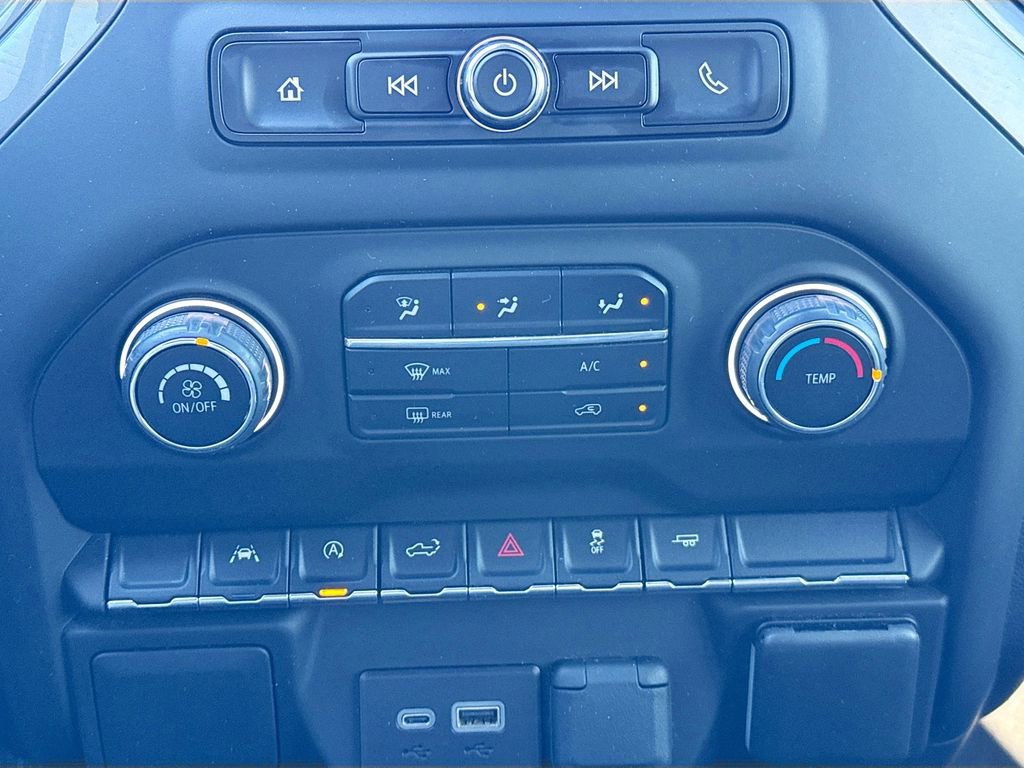 Used 2024 Chevrolet Silverado 1500 Custom image 15