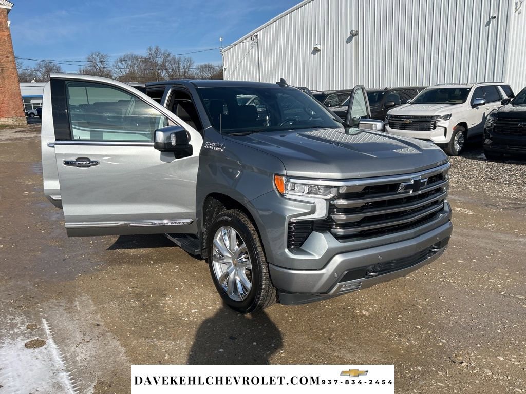 Used 2023 Chevrolet Silverado 1500 High Country w/ Technology Package image 35