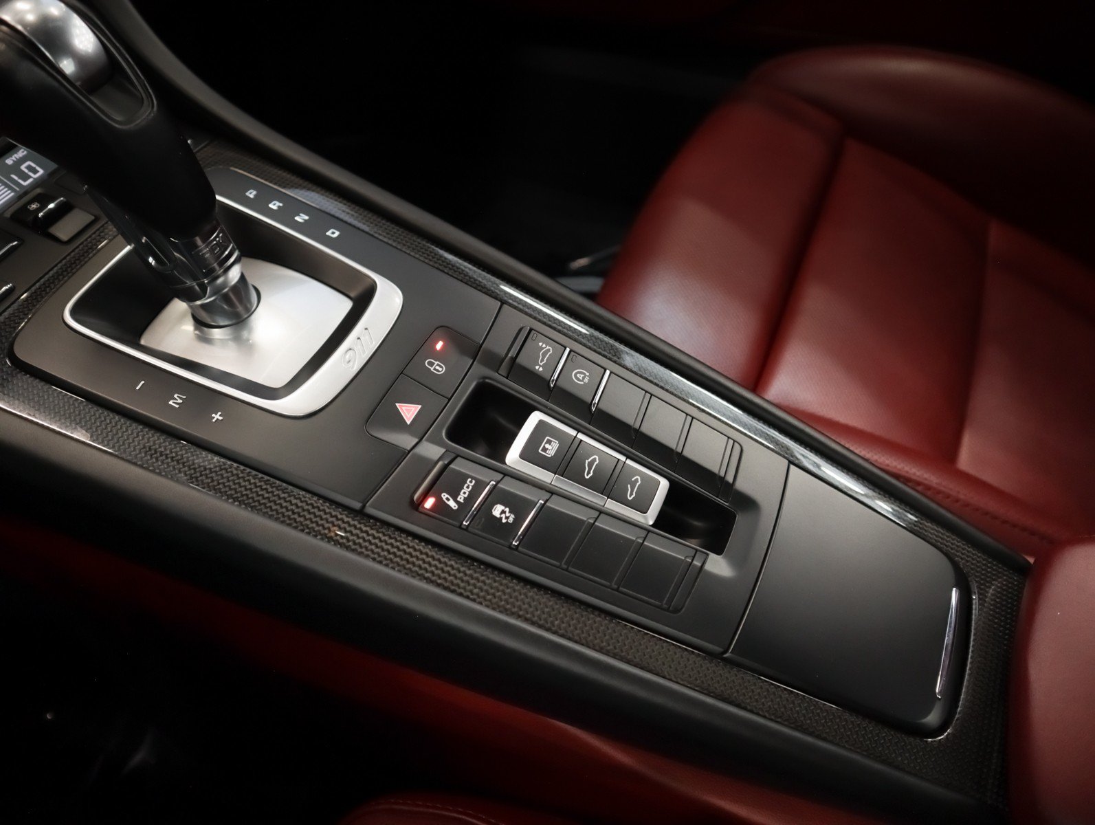 Certified 2019 Porsche 911 Turbo S AWD/4WD image 20