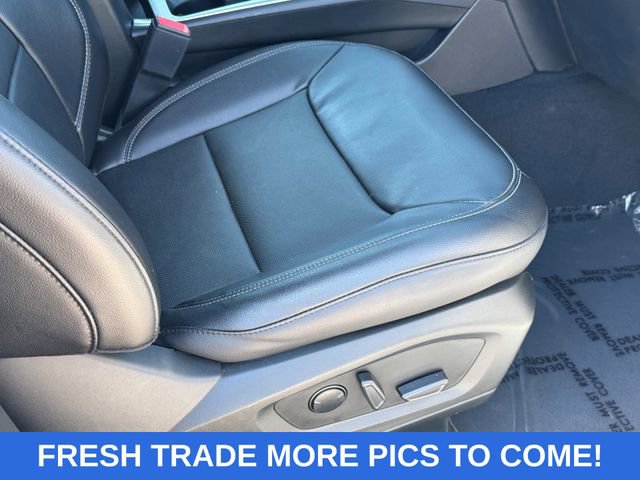 Used 2023 Ford Explorer Limited AWD/4WD image 10