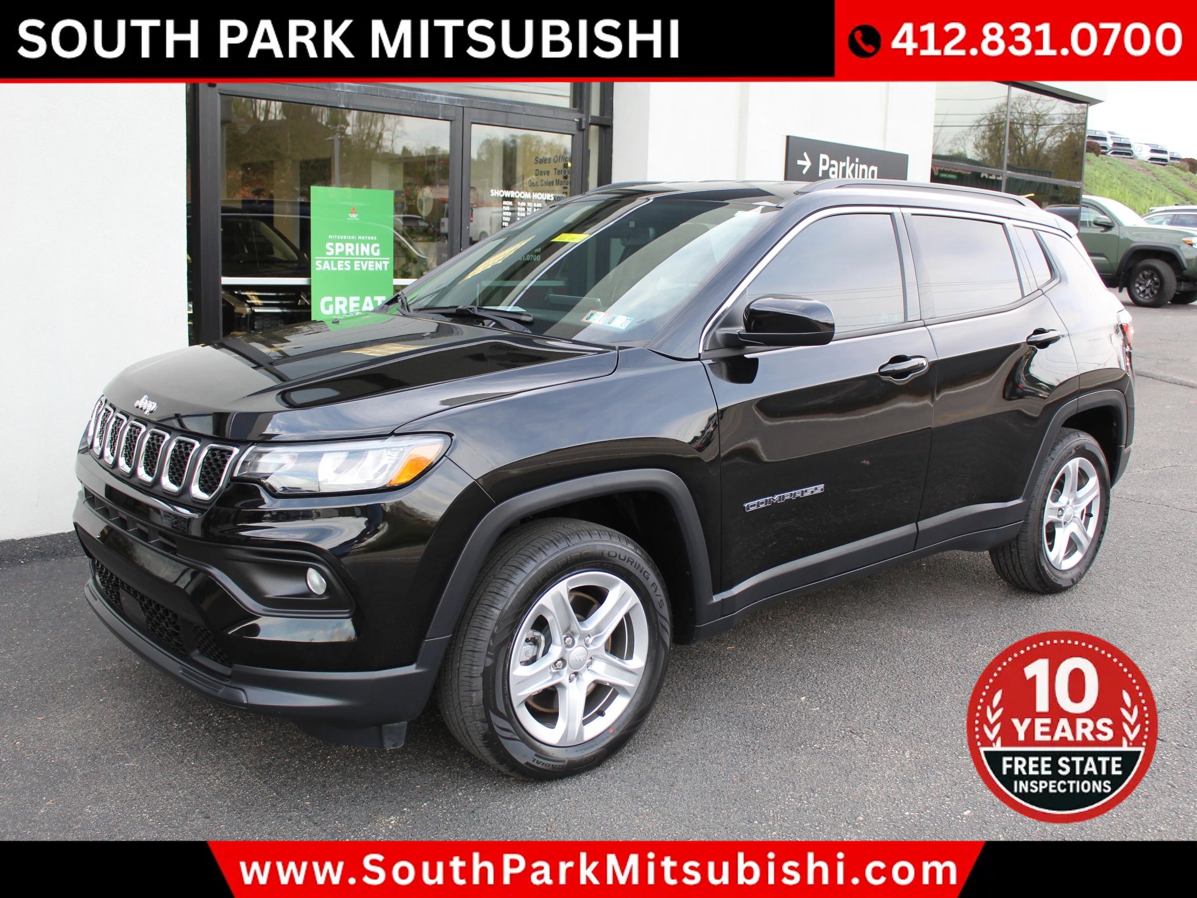 Used 2024 Jeep Compass Latitude w/ Convenience Group AWD/4WD image 2