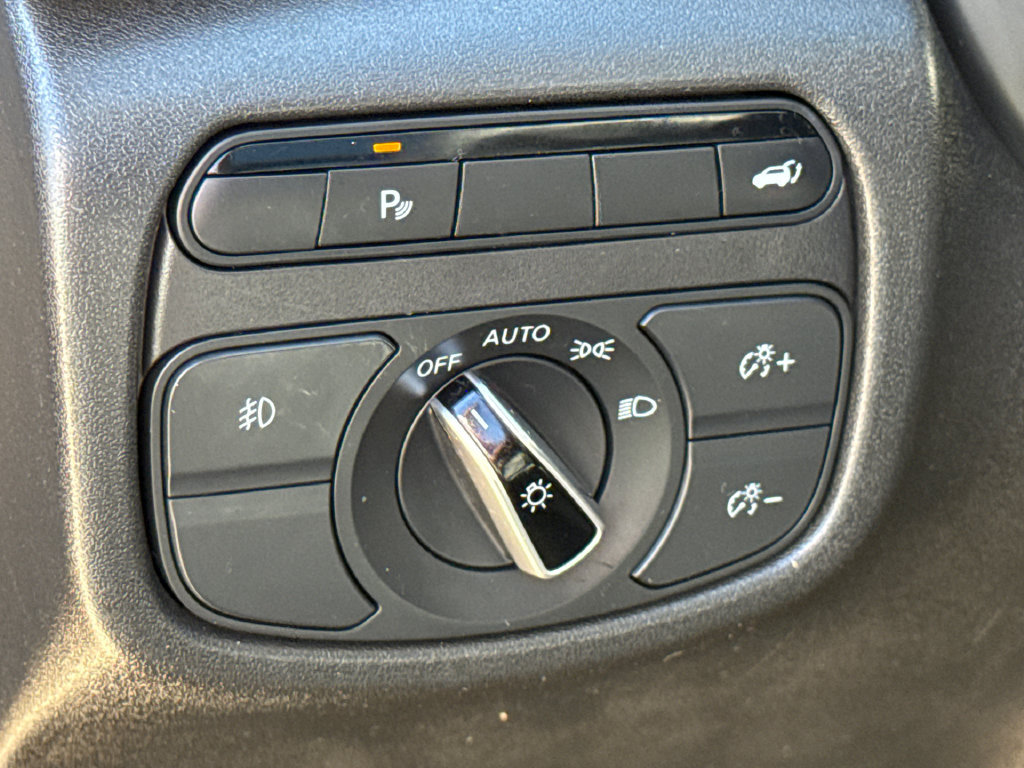 Used 2020 INFINITI QX50 Luxe FWD image 22