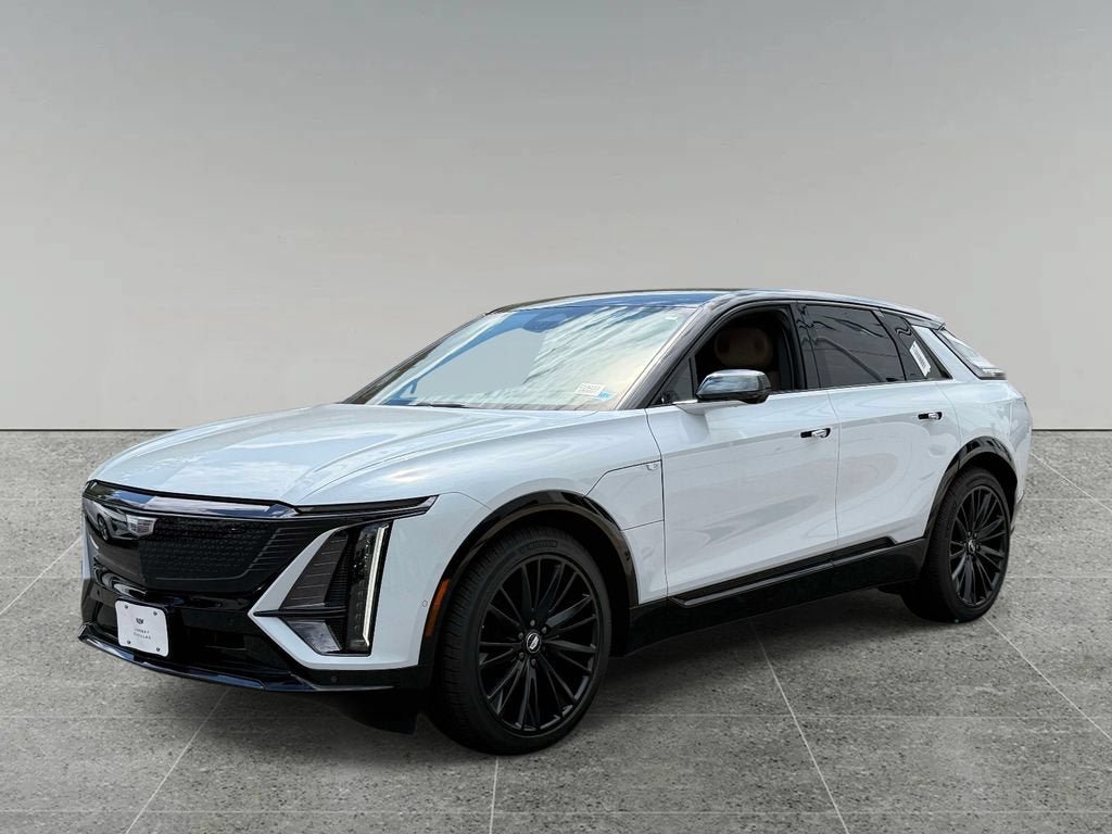 New 2026 Cadillac Lyriq Signature Sport w/ LPO, ONYX Package AWD/4WD image 1