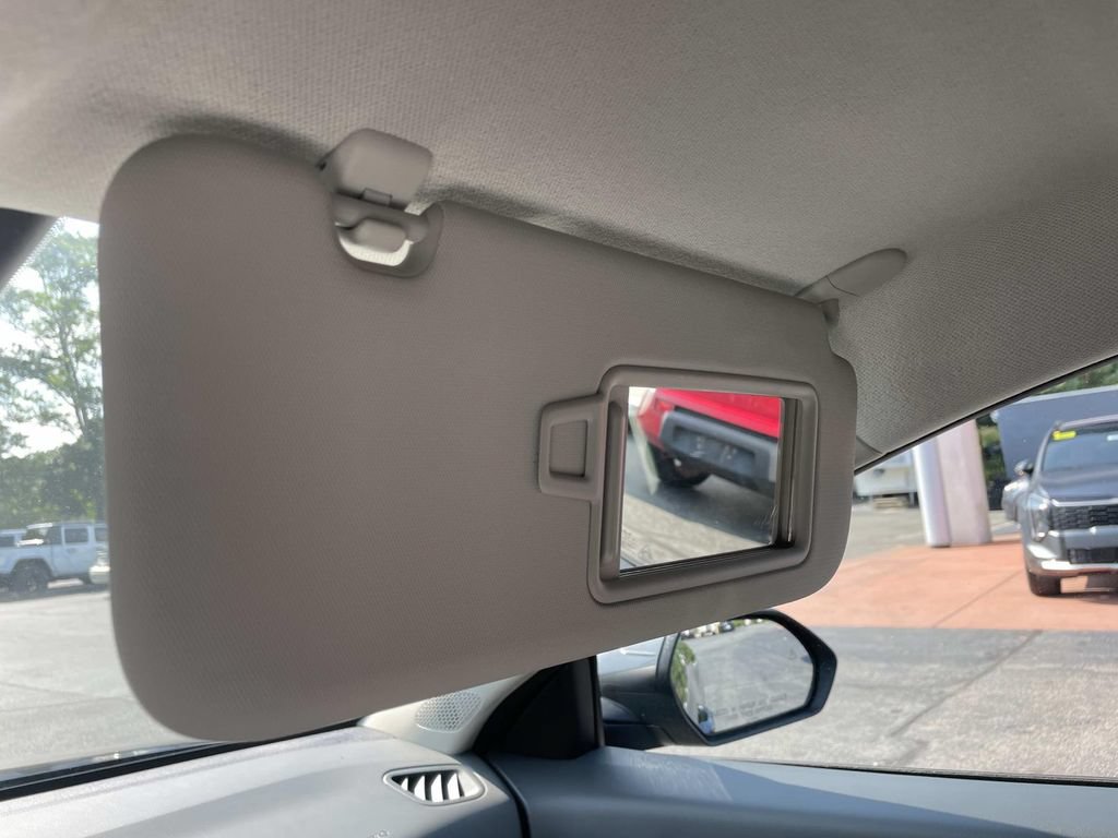 Used 2025 Kia K4 FWD image 24