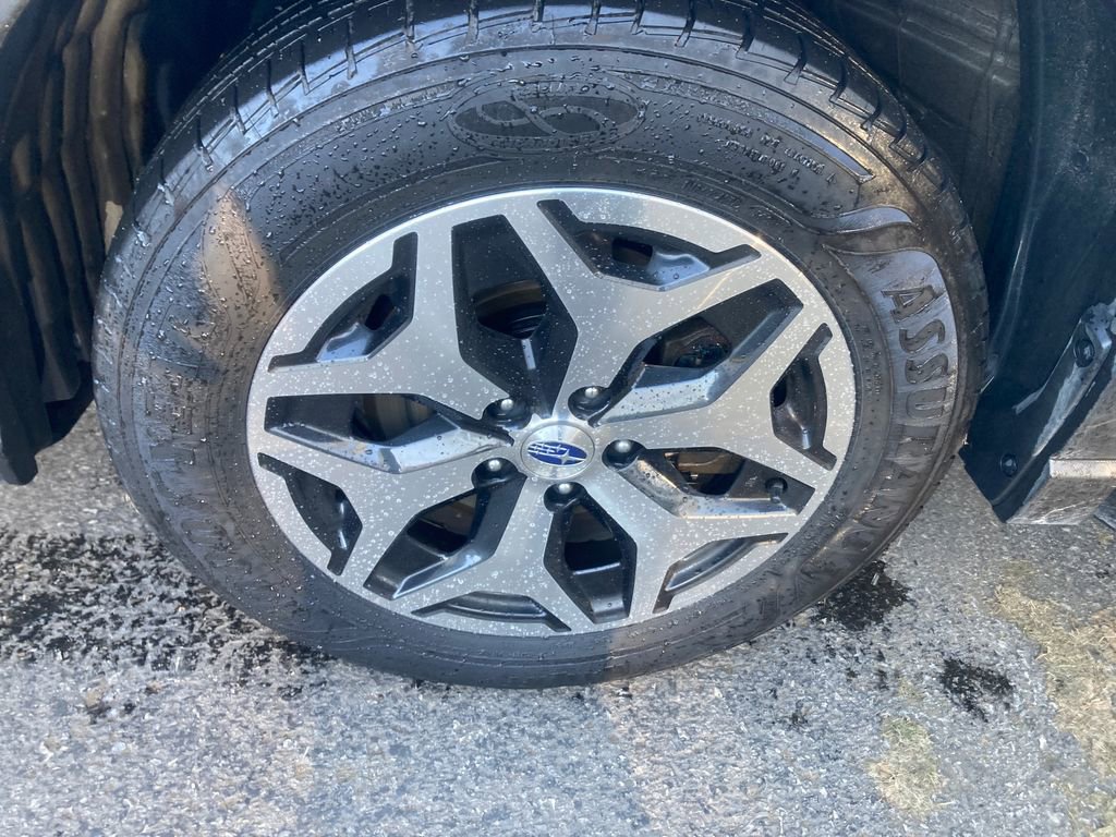 Used 2023 Subaru Forester Premium image 31