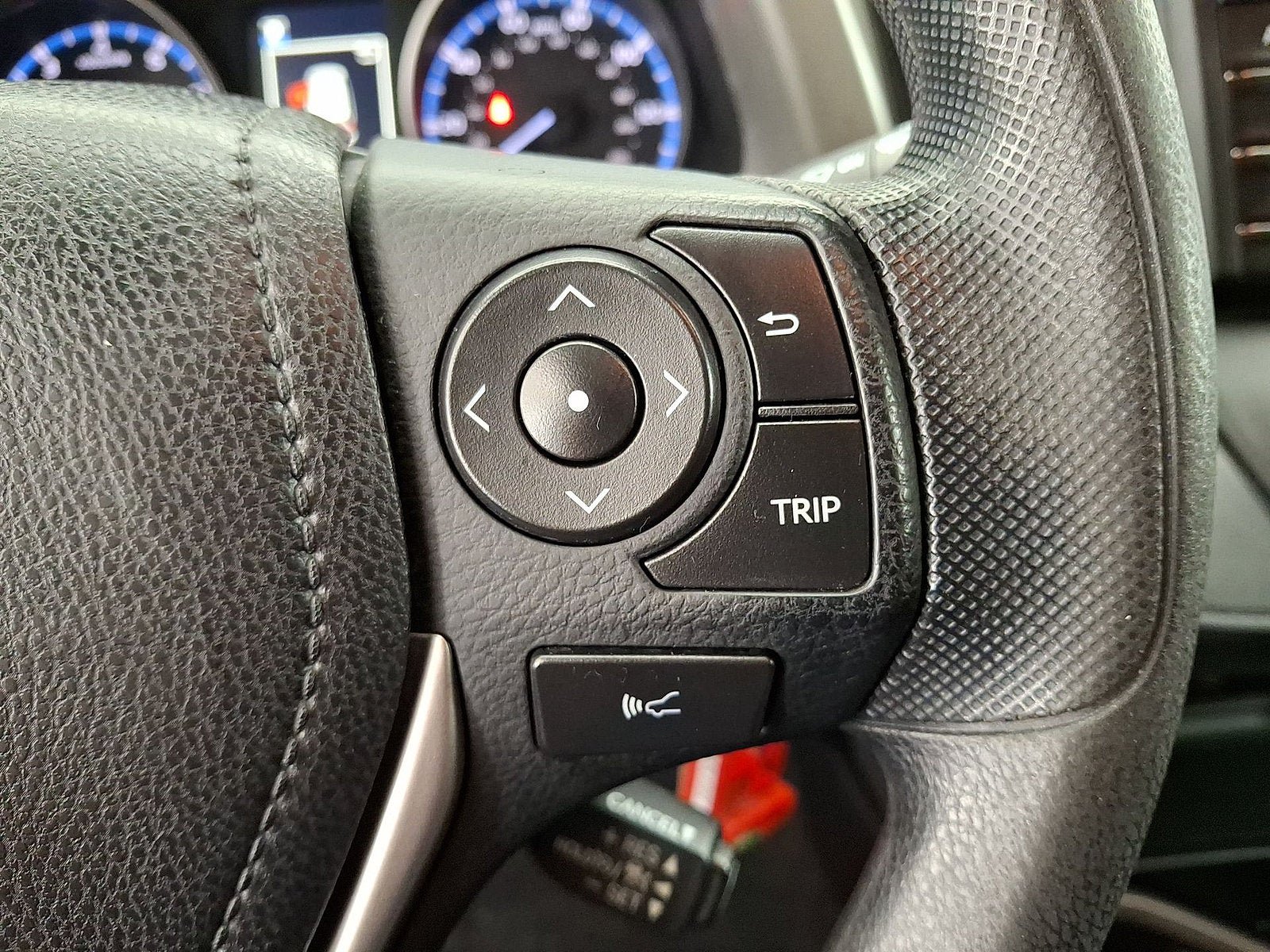 Certified 2018 Toyota RAV4 LE w/ All Weather Liner Package AWD/4WD image 10