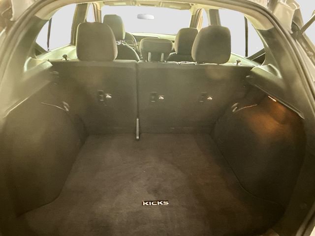 Used 2018 Nissan Kicks SV w/ Exterior Package image 24