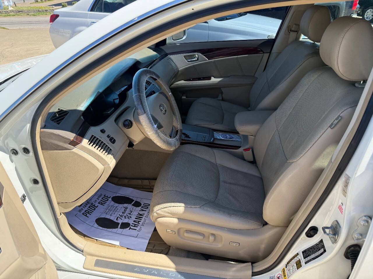 Used 2008 Toyota Avalon Limited FWD image 11