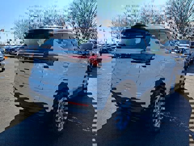 New 2027 Chevrolet Bolt LT w/ Comfort Package image 4