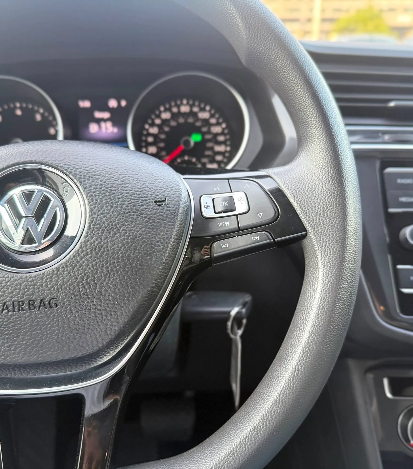 Used 2020 Volkswagen Tiguan S FWD image 13