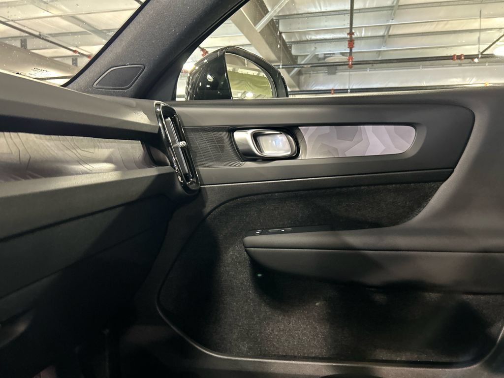 Certified 2023 Volvo C40 P8 Recharge Plus w/ Climate Package AWD/4WD image 20