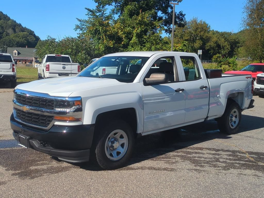 Used 2019 Chevrolet Silverado 1500 W/T AWD/4WD image 8
