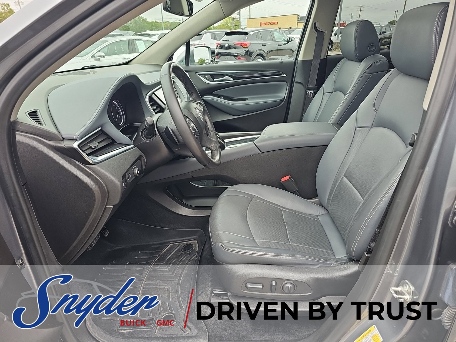 Used 2019 Buick Enclave Essence AWD/4WD image 12