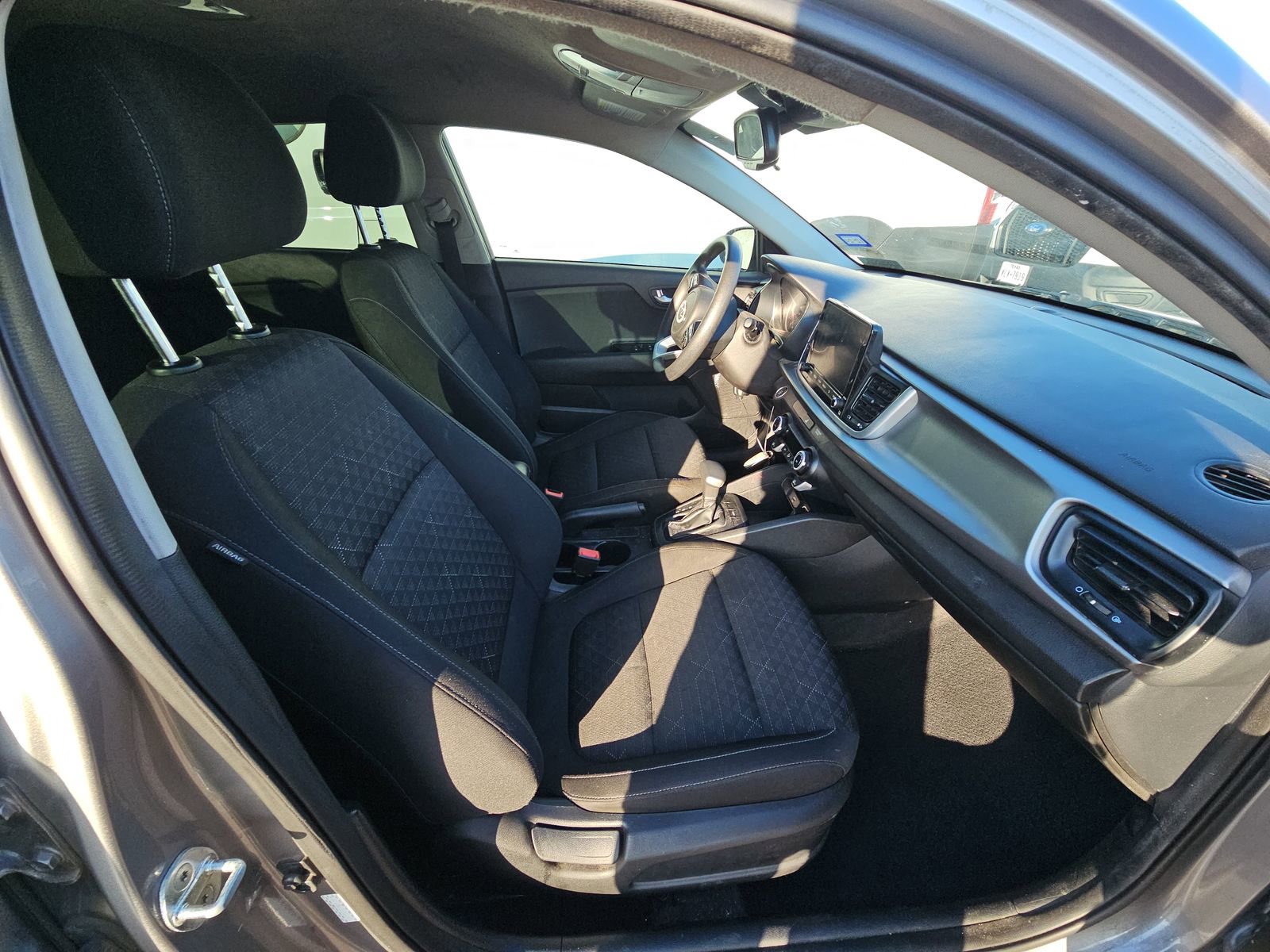 Used 2023 Kia Rio S w/ Technology Package image 6