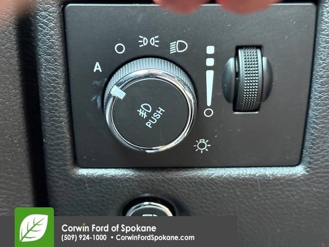 Used 2020 Jeep Grand Cherokee Altitude AWD/4WD image 27